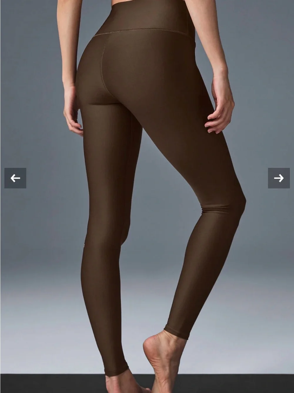 Alo High Waist Airlift Leggings in the color Espresso
